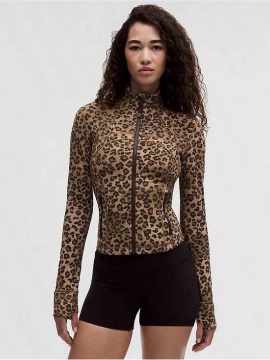 lululemon athletica Jackets & Blazers - RARE Lululemon Define Cropped Jacket Nulu Leopard 🐆